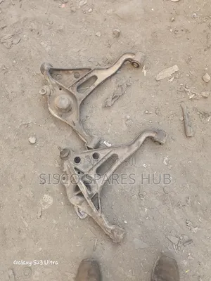 Control Arms za Suzuki Vitara/Escudo