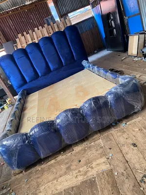 Kitanda cha Bubble cha Bluu Kilichotengenezwa Tayari