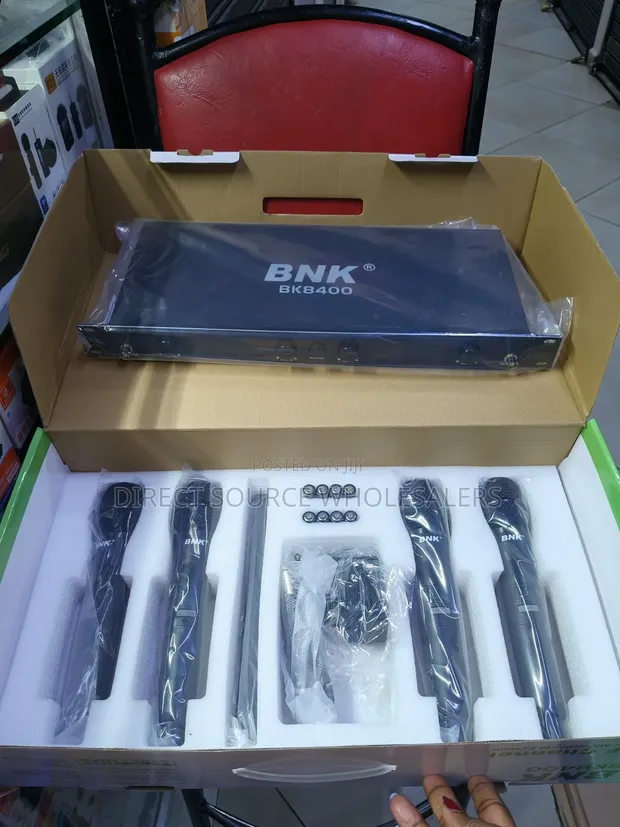 BNK BK8400 UHF Wireless Microphone Set - 1