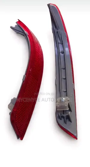 Reflector ya Headlight ya Nissan Wingroad Y12 / Sulphy (Mpya Kabisa)