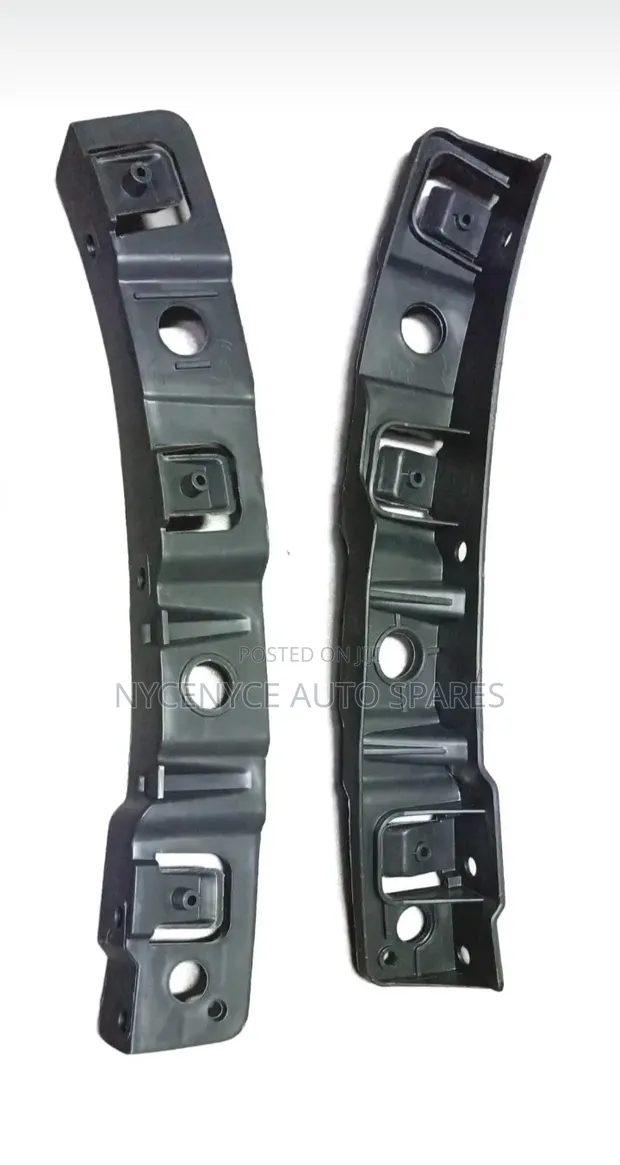 Mazda CX-5 Rear Bracket (2018) - 1