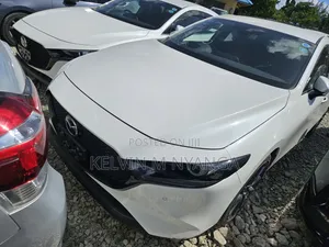 Mazda 3 2019 Nyeupe