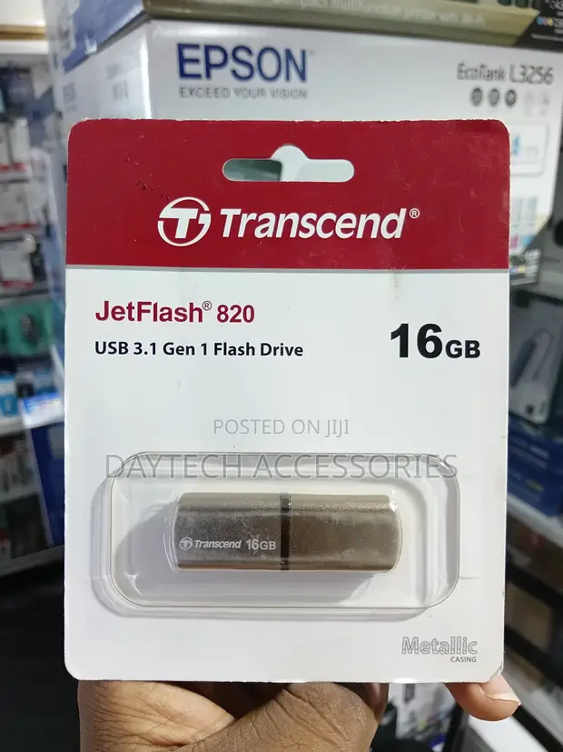Transcend JetFlash 820 16GB USB 3.1 Flash Drive - 1