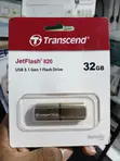 Transcend JetFlash 820 32GB USB 3.1 Gen 1 Flash Drive - 2