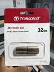 Transcend JetFlash 820G 32GB USB 3.0 Flash Drive Gold - 2