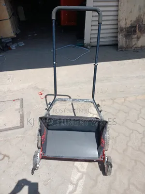 Mashine ya Kukatia Nyasi ya Mkono