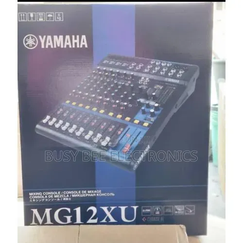 Yamaha MG12XU Console Mixer - 1