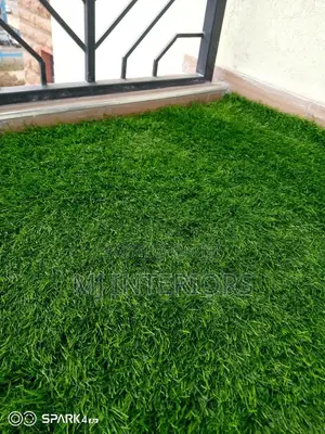 Artificial Grass Carpet - Natural Look, Durable, Easy to Maintain