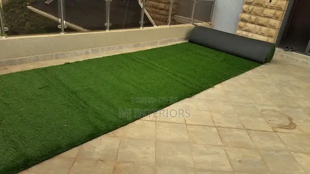 Quality Artificial Turf Carpet for Homes & Offices - 1