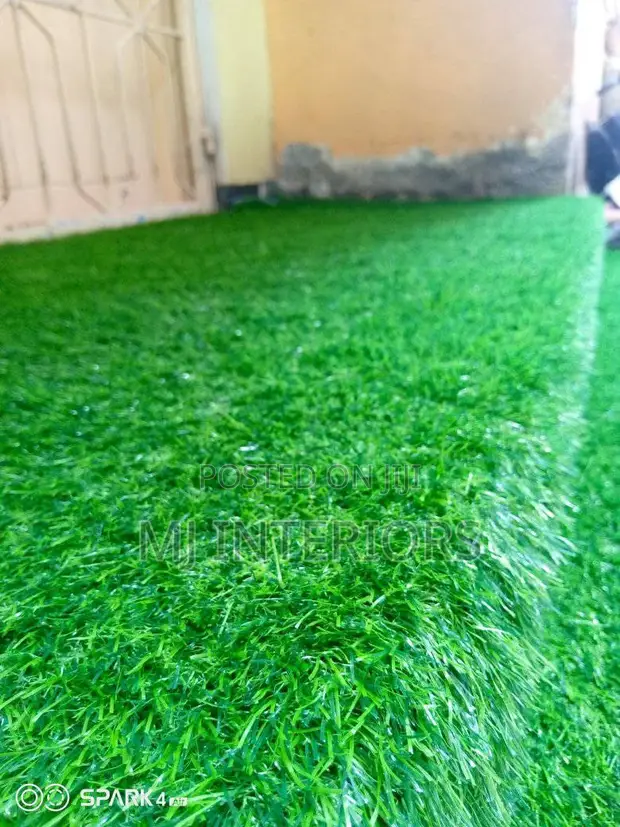 Synthetic Grass Carpet for Gardens and Outdoor Areas - 1