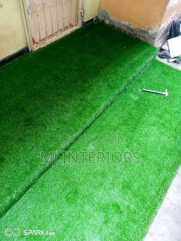 Synthetic Lawn Carpet for Landscaping Projects - 1