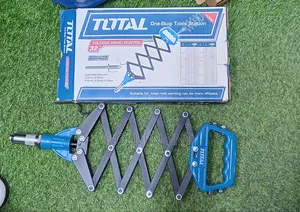 Total Folding Hand Riveter