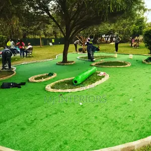 Nyasi Bandia ya Kijani kwa Mandhari ya Kisasa