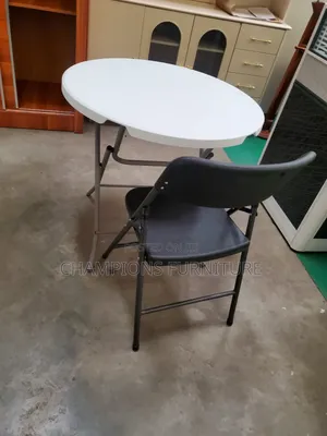 Meza ya Duara Inayokunjika na Kiti