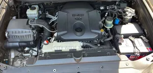 Toyota Land Cruiser Prado TXL 2016