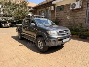 Toyota Hilux 2.5 D-4D 4x4 SRX 2010