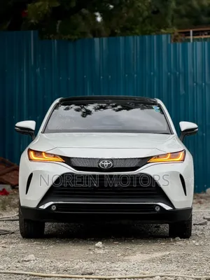 Toyota Harrier 2020 Nyeupe