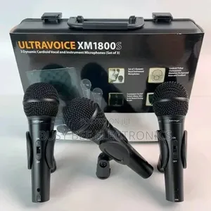 Maiki Tatu za Behringer XM1800S Zenye Kamba