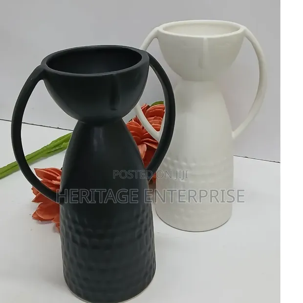 Ceramic Decorative Flower Vase - 1