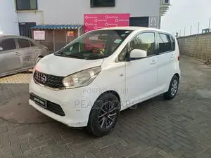 Nissan Dayz 2015 Nyeupe