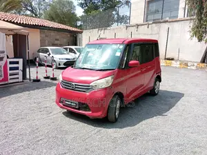 Nissan Dayz 2015 Nyekundu