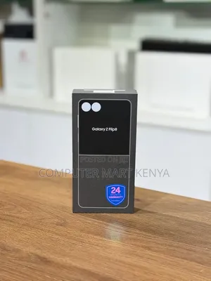 Samsung Galaxy Z Flip8 256GB Mpya