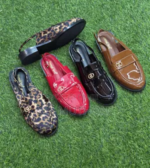 Viatu vya Kike vya Ngozi ya Patent Slingback Loafers