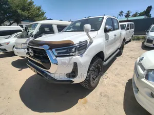 Toyota Hilux Double Cab 2020