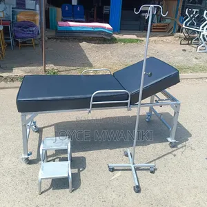 Kitanda cha Uchunguzi Hospitalini, Stendi ya Dripu, Stepper