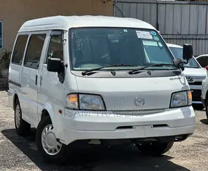 Mazda Bongo Van 2019 Nyeupe