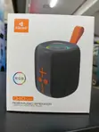 The Kisonli Q40 Mini Is a Portable 5W Wireless RGB Music Speaker - 1