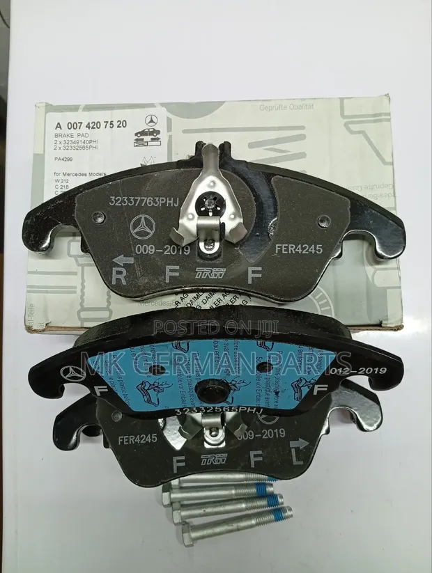 Genuine Mercedes Front Brake Pads. - 1