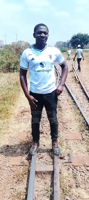 CV ya Internship ya Kuandika Mtandaoni - Victor