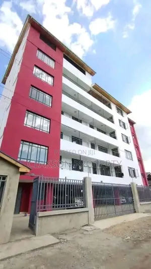 Apartment ya Vyumba 2 vya Kulala Inapangishwa Muhuru Road