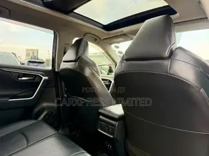 Toyota RAV4 Adventure AWD 2020 Nyeusi