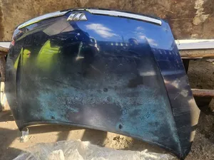Boneti ya Toyota Wish