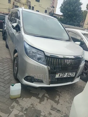 Toyota Noah Esquire 2016 Nyeupe