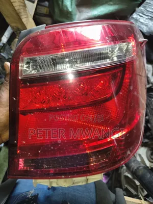 Taa ya Nyuma ya Toyota Axio 2015