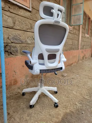 Boss Office Products Pro-Mesh Orthopedic Seat - White