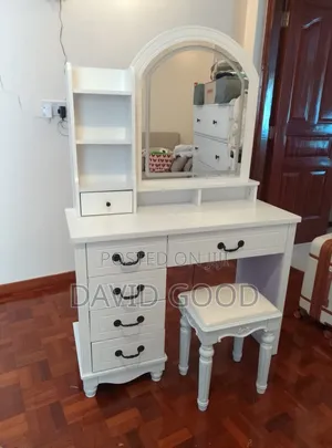 Meza ya Vipodozi Ubora wa Juu