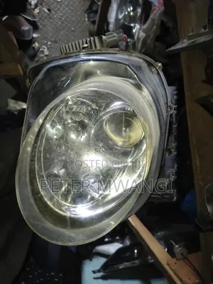 Nissan Juke Xenon Headlight (Iliyo tumika)