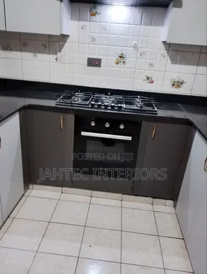 Uwekaji wa Kabati za Jikoni na Ufungaji wa Jiko la Ndani