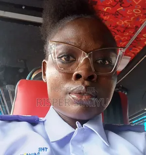 Msimamizi wa Nyumba - Miaka 3 ya Uzoefu