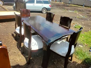 Meza ya Kula ya Mahogany yenye Viti 6, Iliyopinda