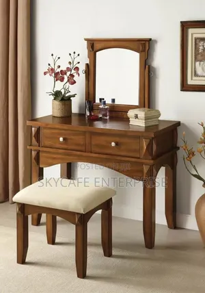 Vioo vya Kujipambia vya Mahogany