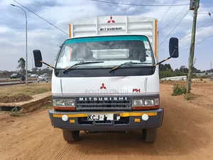 Mitsubishi FH 215 Food Truck