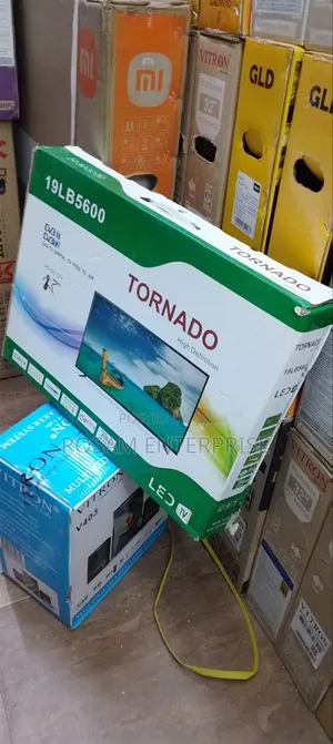 Tornado Digital TV Inchi 19