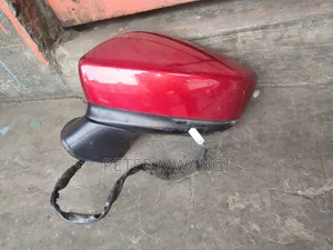 Kioo cha Side cha Mazda Axela 2018