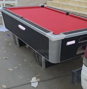 Meza Mpya ya Pool na Vifaa