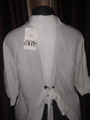 Kanzu Nzuri ya Zara yenye Kufunga Nyuma